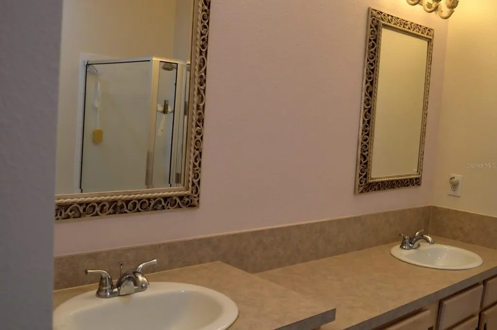 1926 Sassafras Drive Wesley Chapel FL 33543