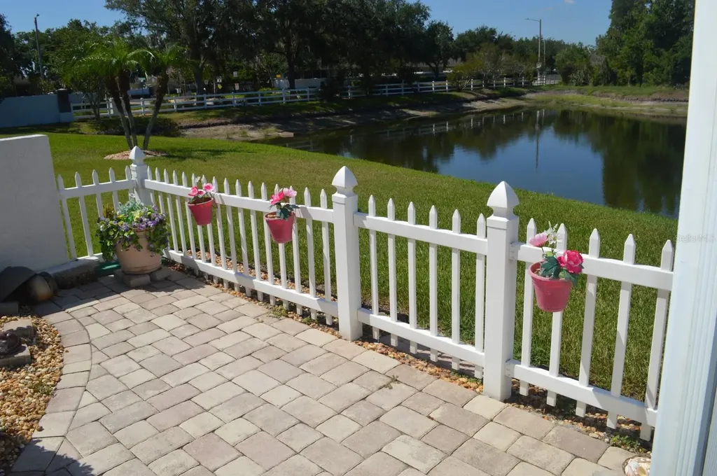1926 Sassafras Drive Wesley Chapel FL 33543