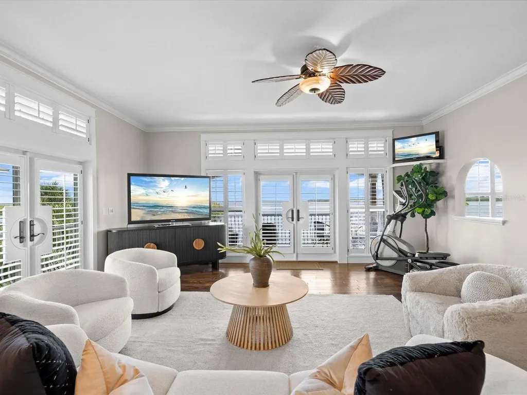 2057 N Pointe Alexis Drive Tarpon Springs FL 34689