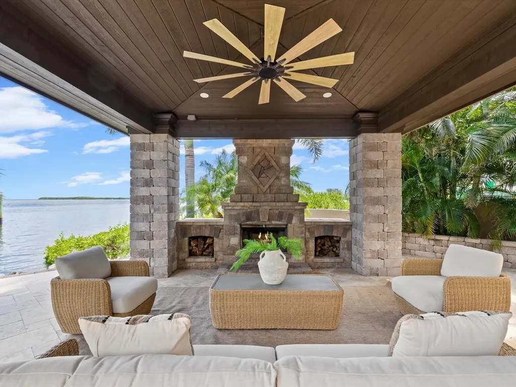 2057 N Pointe Alexis Drive Tarpon Springs FL 34689