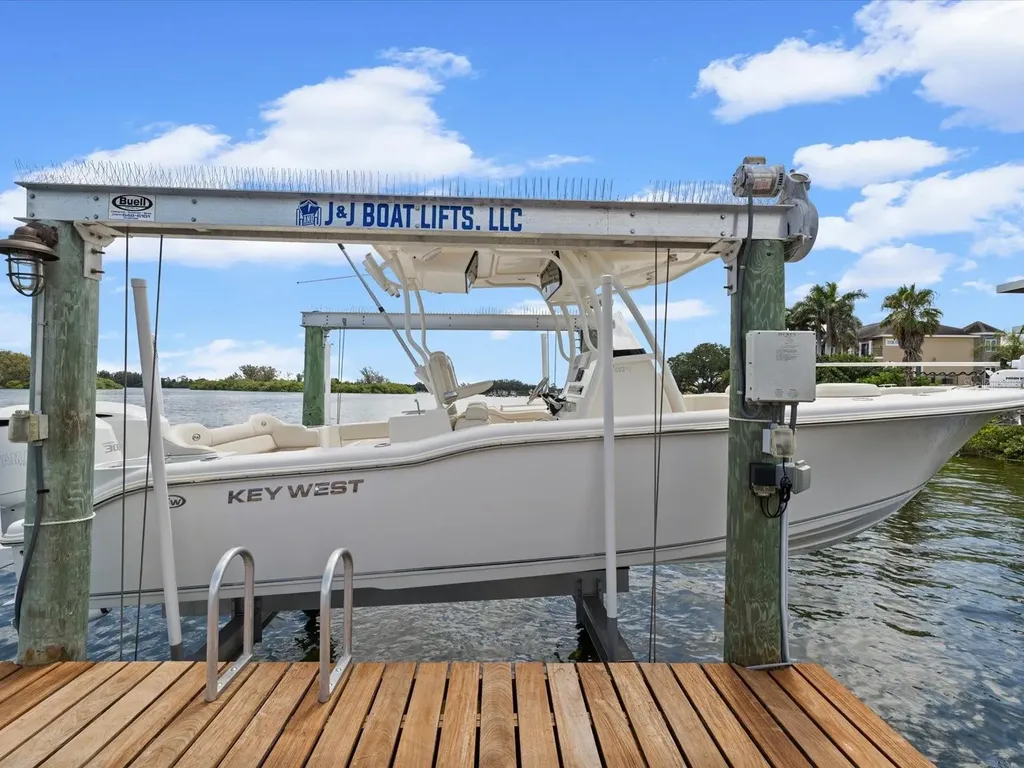 2057 N Pointe Alexis Drive Tarpon Springs FL 34689