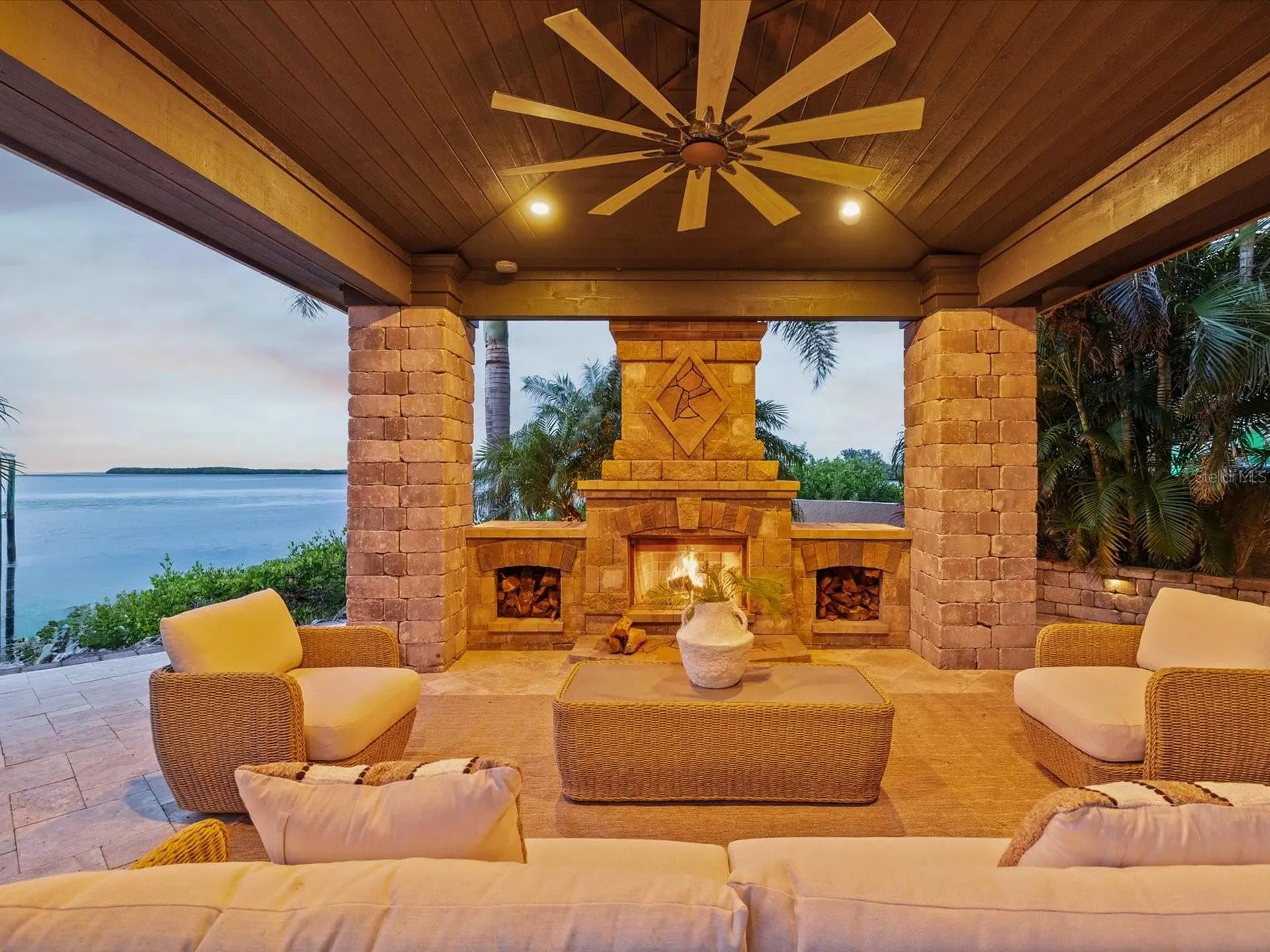 2057 N Pointe Alexis Drive Tarpon Springs FL 34689