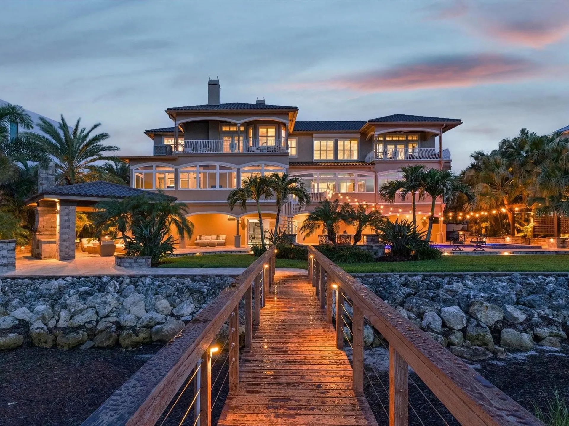 2057 N Pointe Alexis Drive Tarpon Springs FL 34689
