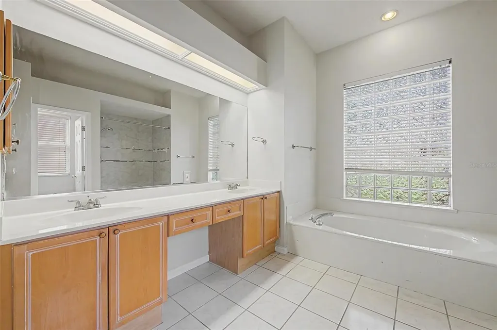 4332 Swift Circle Valrico FL 33596