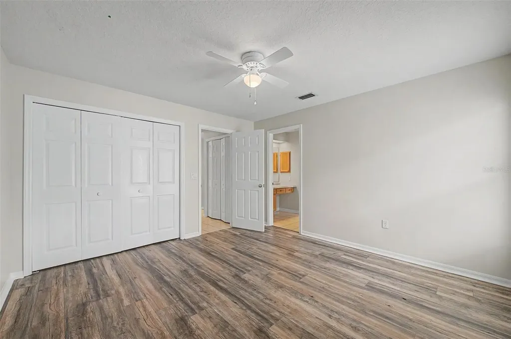 4332 Swift Circle Valrico FL 33596