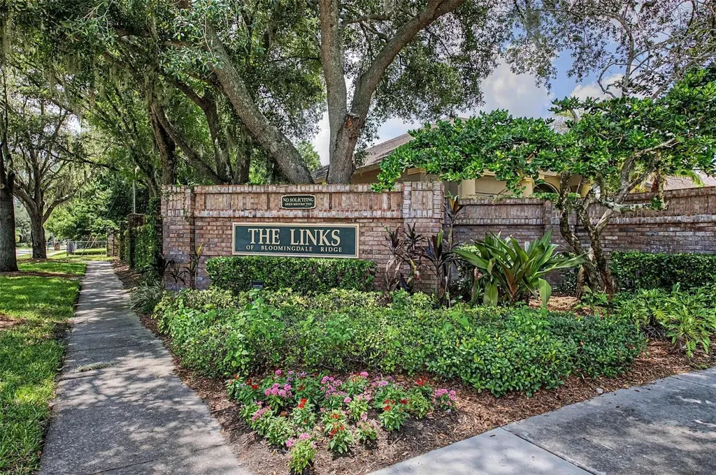 4332 Swift Circle Valrico FL 33596