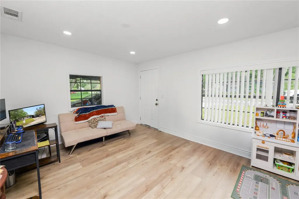 124 Griffin Avenue Lakeland FL 33801