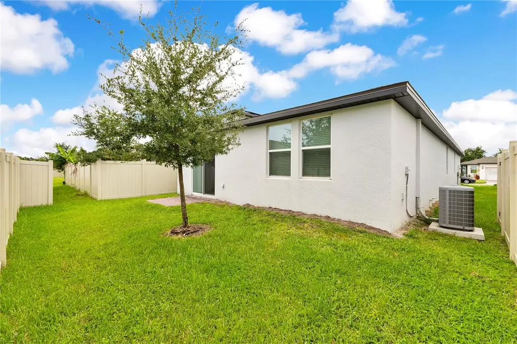 1831 Carnostie Road Winter Haven FL 33884