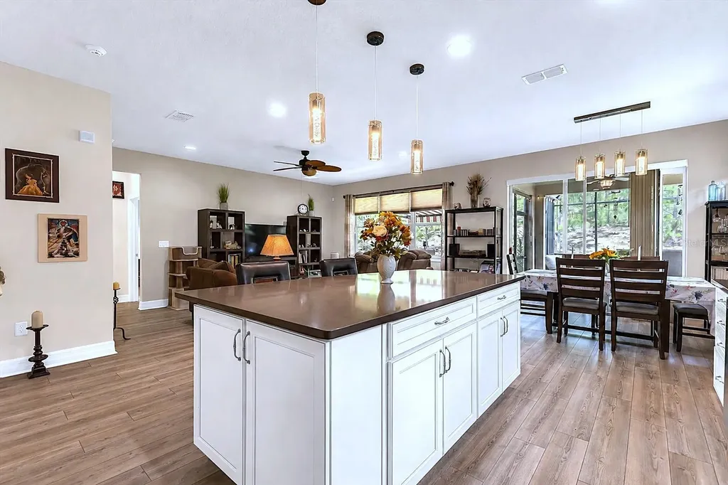 389 Almansa Street Davenport FL 33837