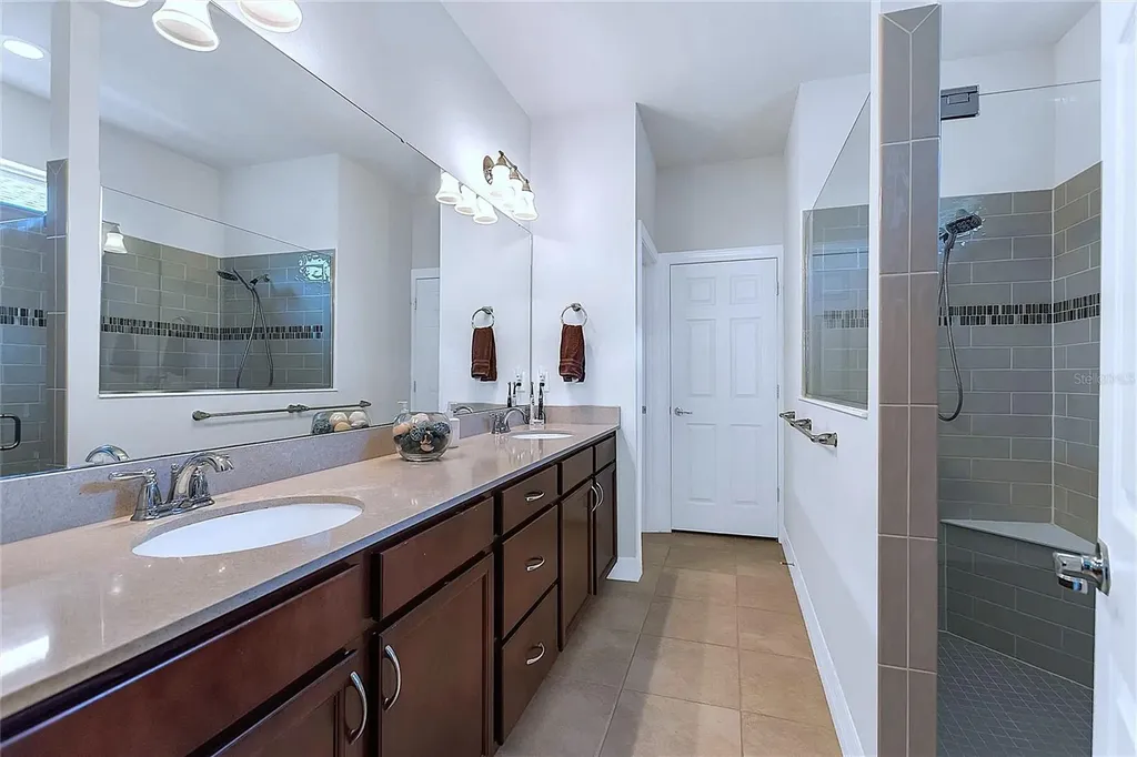 389 Almansa Street Davenport FL 33837