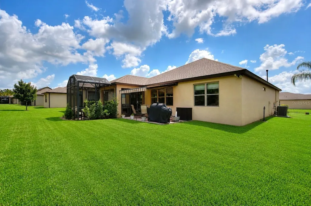 389 Almansa Street Davenport FL 33837