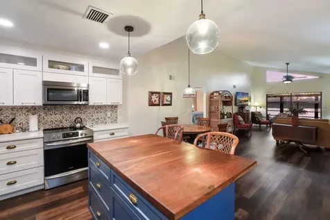 5400 34th Street W Bradenton FL 34210