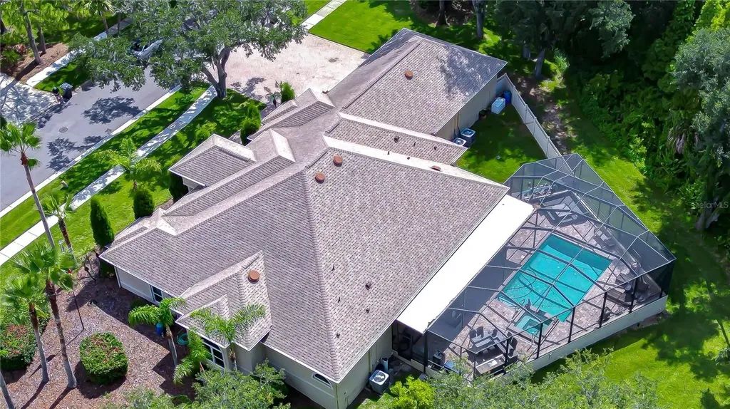 1009 Emerald Creek Drive Valrico FL 33596