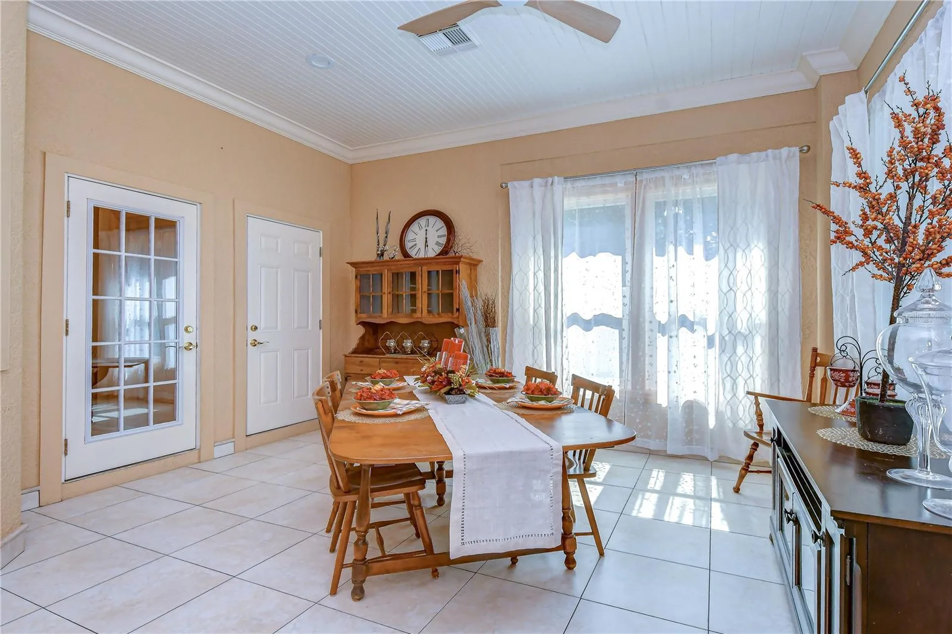 1009 Emerald Creek Drive Valrico FL 33596