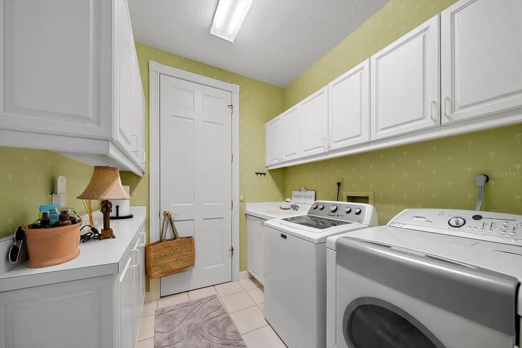 617 Weston Pointe Court Longboat Key FL 34228