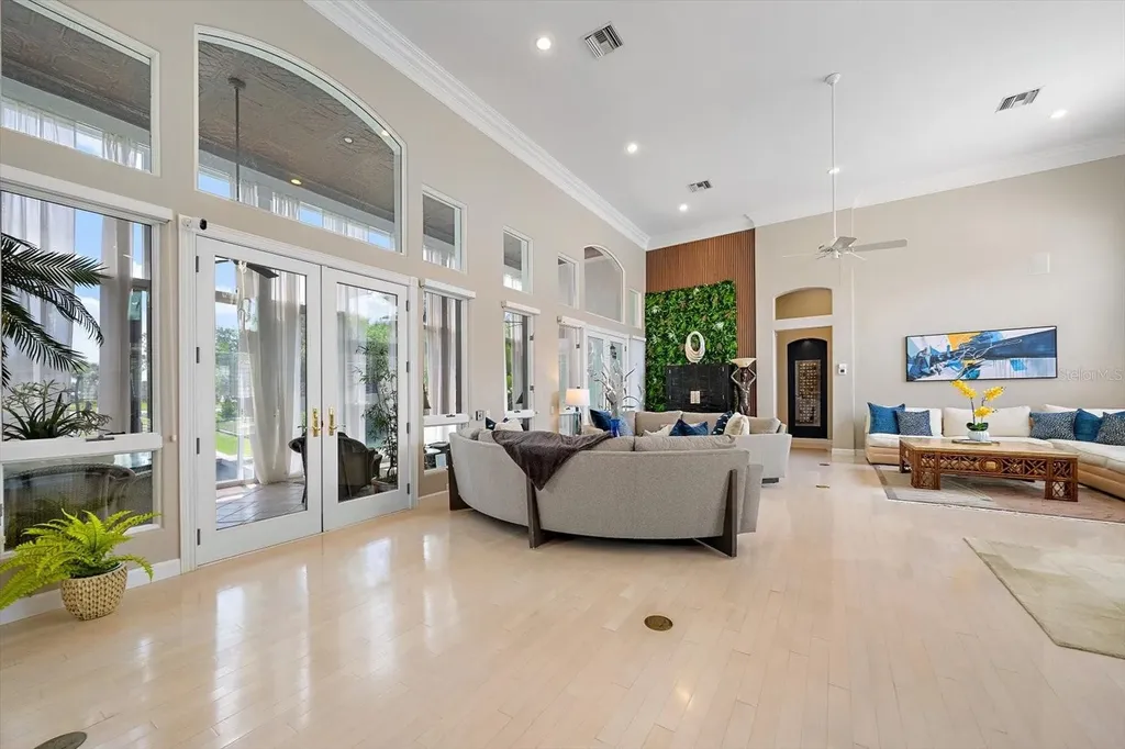 617 Weston Pointe Court Longboat Key FL 34228