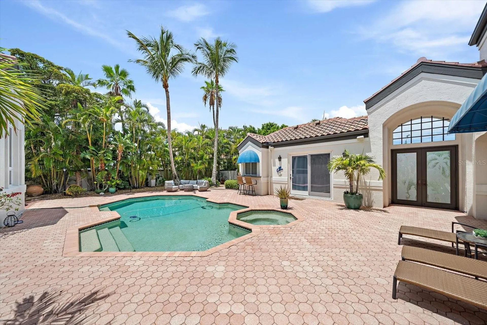 617 Weston Pointe Court Longboat Key FL 34228