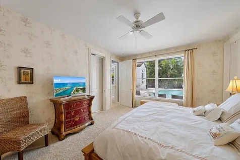 617 Weston Pointe Court Longboat Key FL 34228
