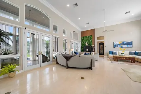 617 Weston Pointe Court Longboat Key FL 34228