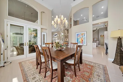 617 Weston Pointe Court Longboat Key FL 34228