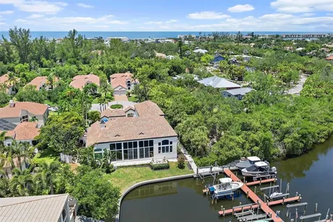 617 Weston Pointe Court Longboat Key FL 34228