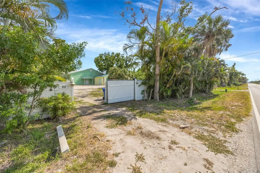 826 W Shell Point Street Ruskin FL 33570