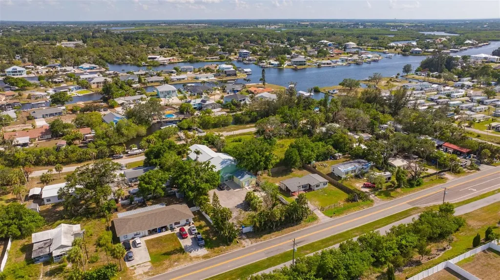 826 W Shell Point Street Ruskin FL 33570