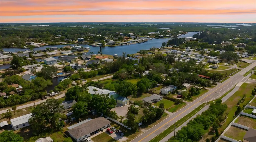 826 W Shell Point Street Ruskin FL 33570