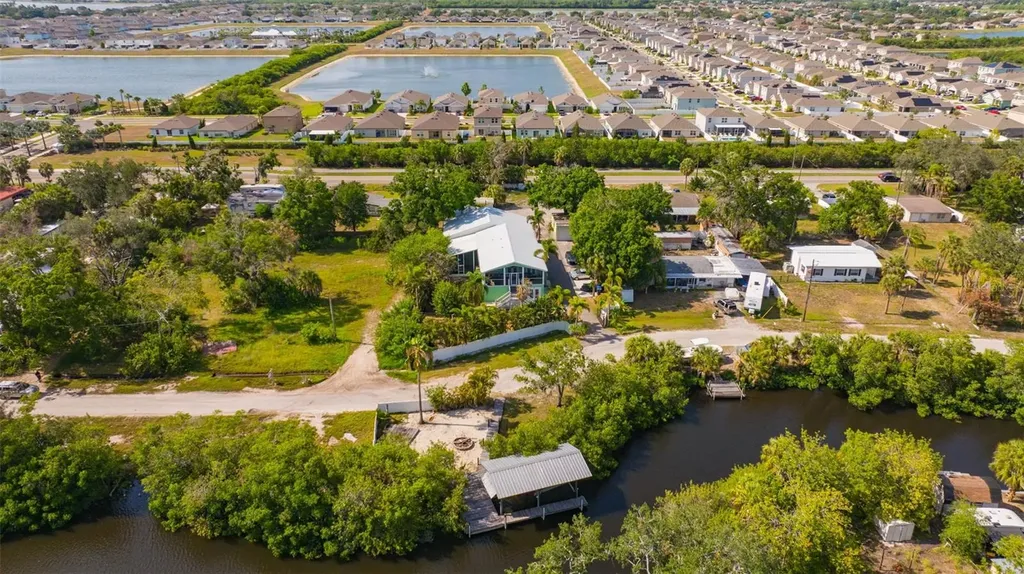 826 W Shell Point Street Ruskin FL 33570
