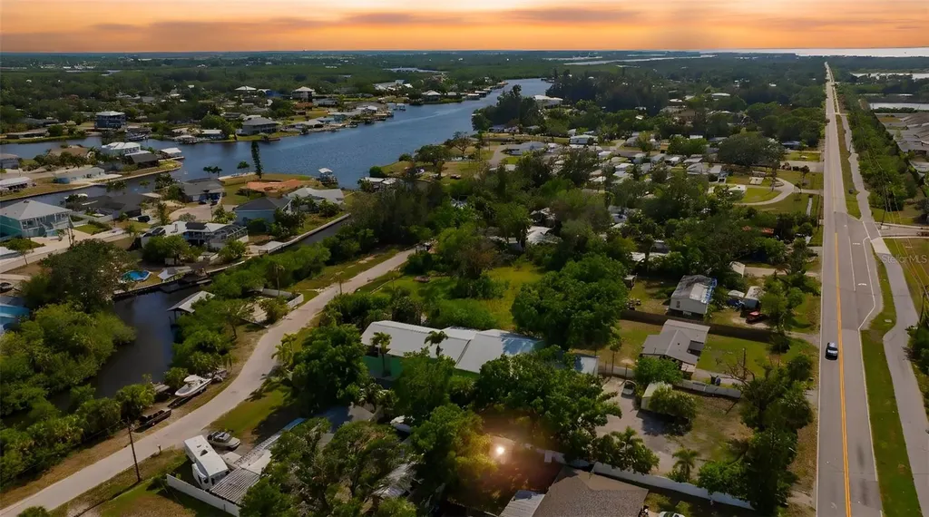 826 W Shell Point Street Ruskin FL 33570
