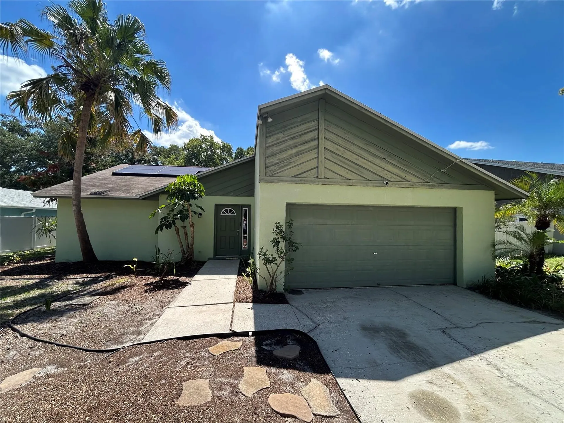 18425 Swan Lake Drive Lutz FL 33549