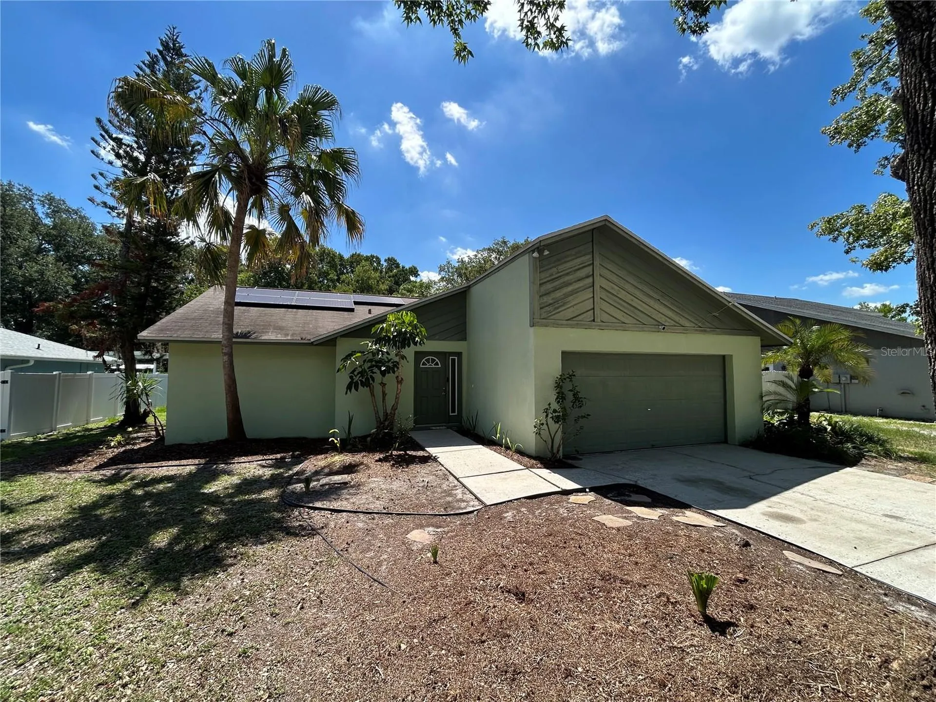18425 Swan Lake Drive Lutz FL 33549