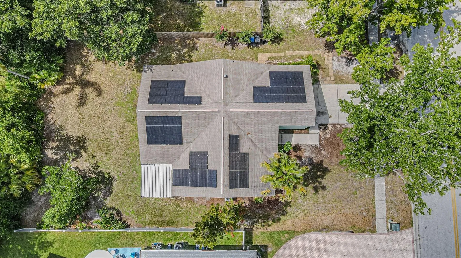 18425 Swan Lake Drive Lutz FL 33549