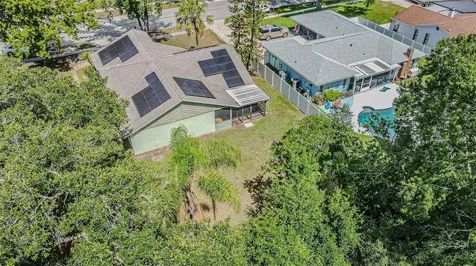 18425 Swan Lake Drive Lutz FL 33549