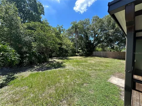 18425 Swan Lake Drive Lutz FL 33549