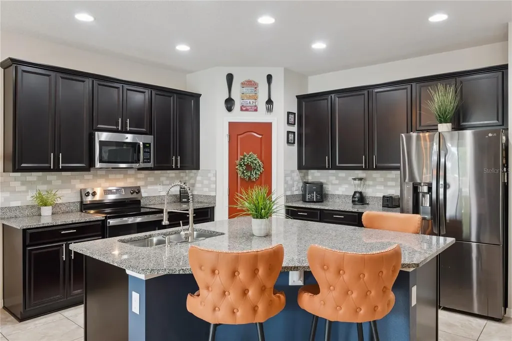 637 Bay Bridge Circle Apopka FL 32703