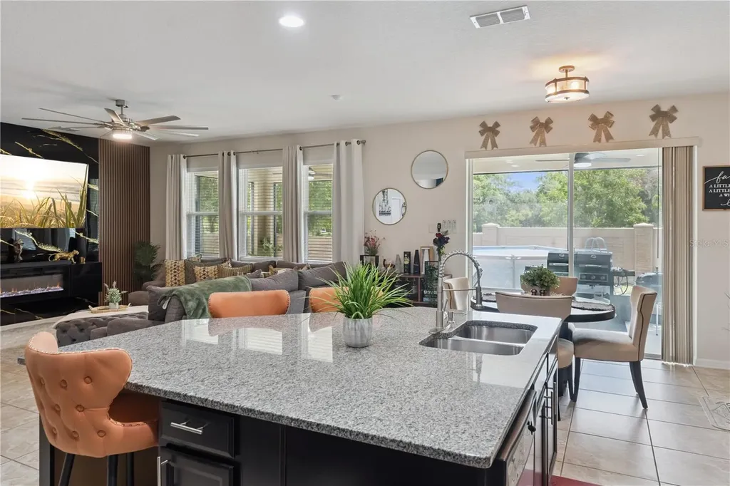 637 Bay Bridge Circle Apopka FL 32703