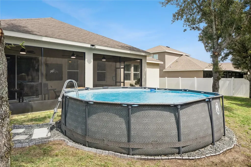 637 Bay Bridge Circle Apopka FL 32703