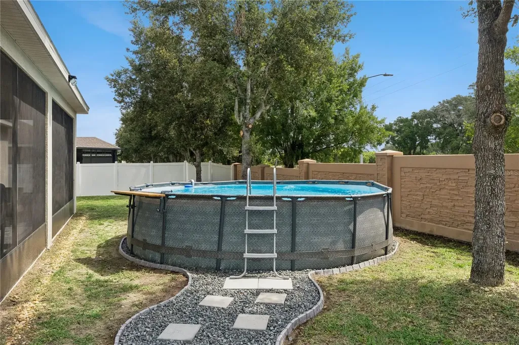 637 Bay Bridge Circle Apopka FL 32703