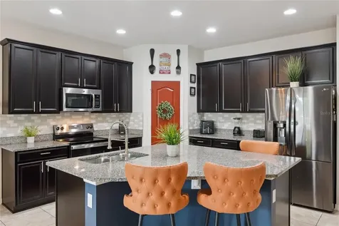 637 Bay Bridge Circle Apopka FL 32703