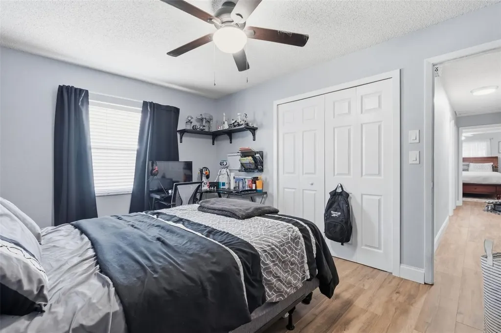 2947 25th Avenue N St Petersburg FL 33713