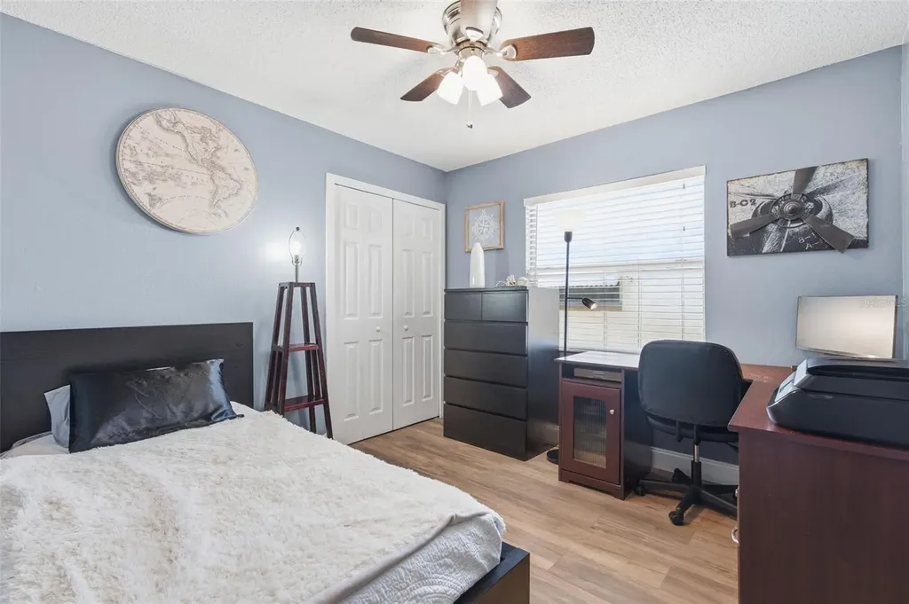 2947 25th Avenue N St Petersburg FL 33713