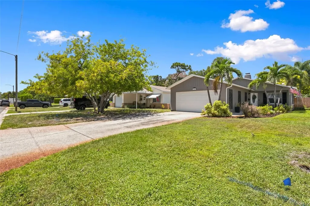 2947 25th Avenue N St Petersburg FL 33713