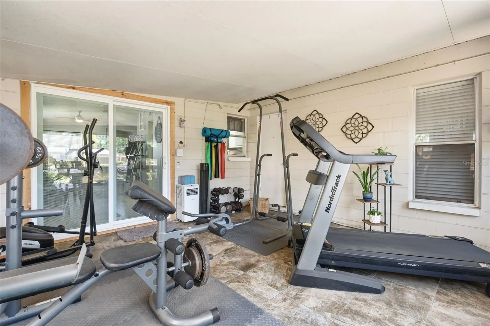 2947 25th Avenue N St Petersburg FL 33713