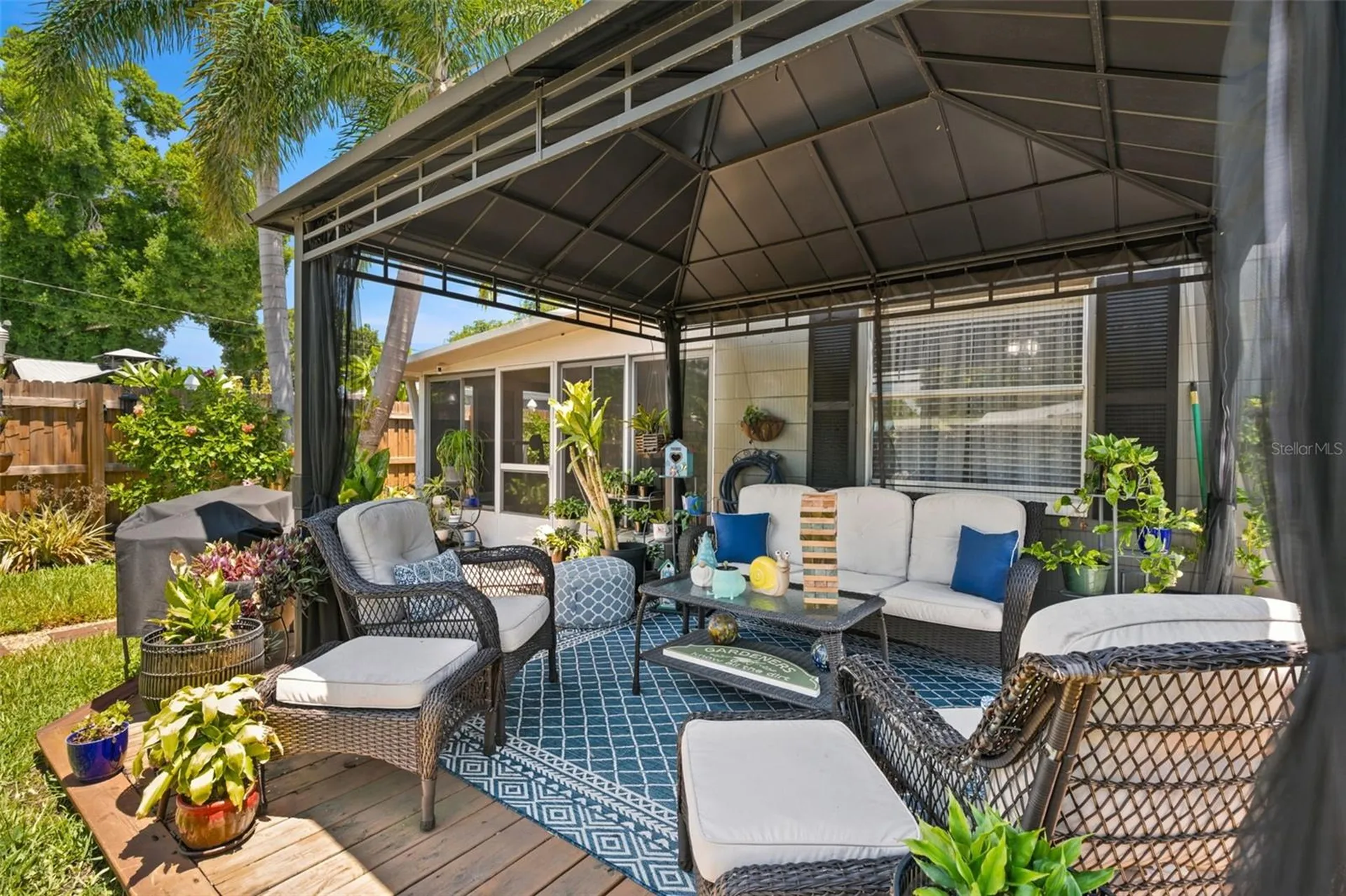 2947 25th Avenue N St Petersburg FL 33713