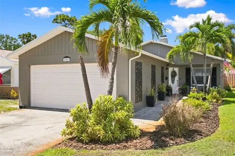 2947 25th Avenue N St Petersburg FL 33713