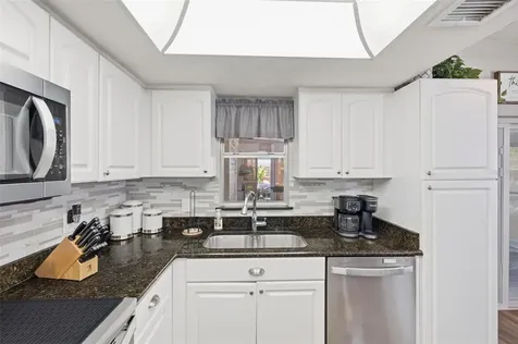 2947 25th Avenue N St Petersburg FL 33713