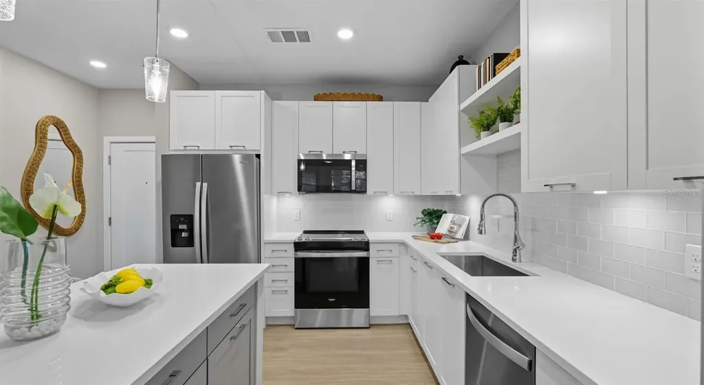 32475 Sugarplum Loop Wesley Chapel FL 33543
