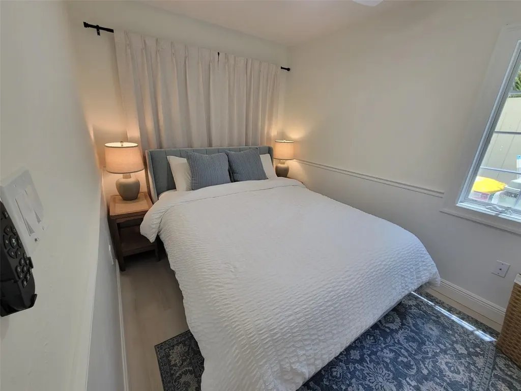 323 Madison Drive Sarasota FL 34236