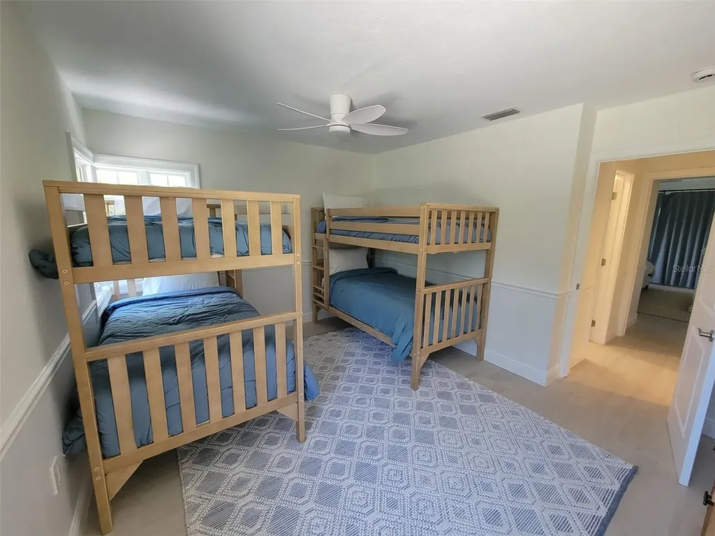 323 Madison Drive Sarasota FL 34236